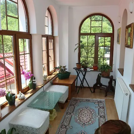 New Aosta Garden Affittacamere Sinaia